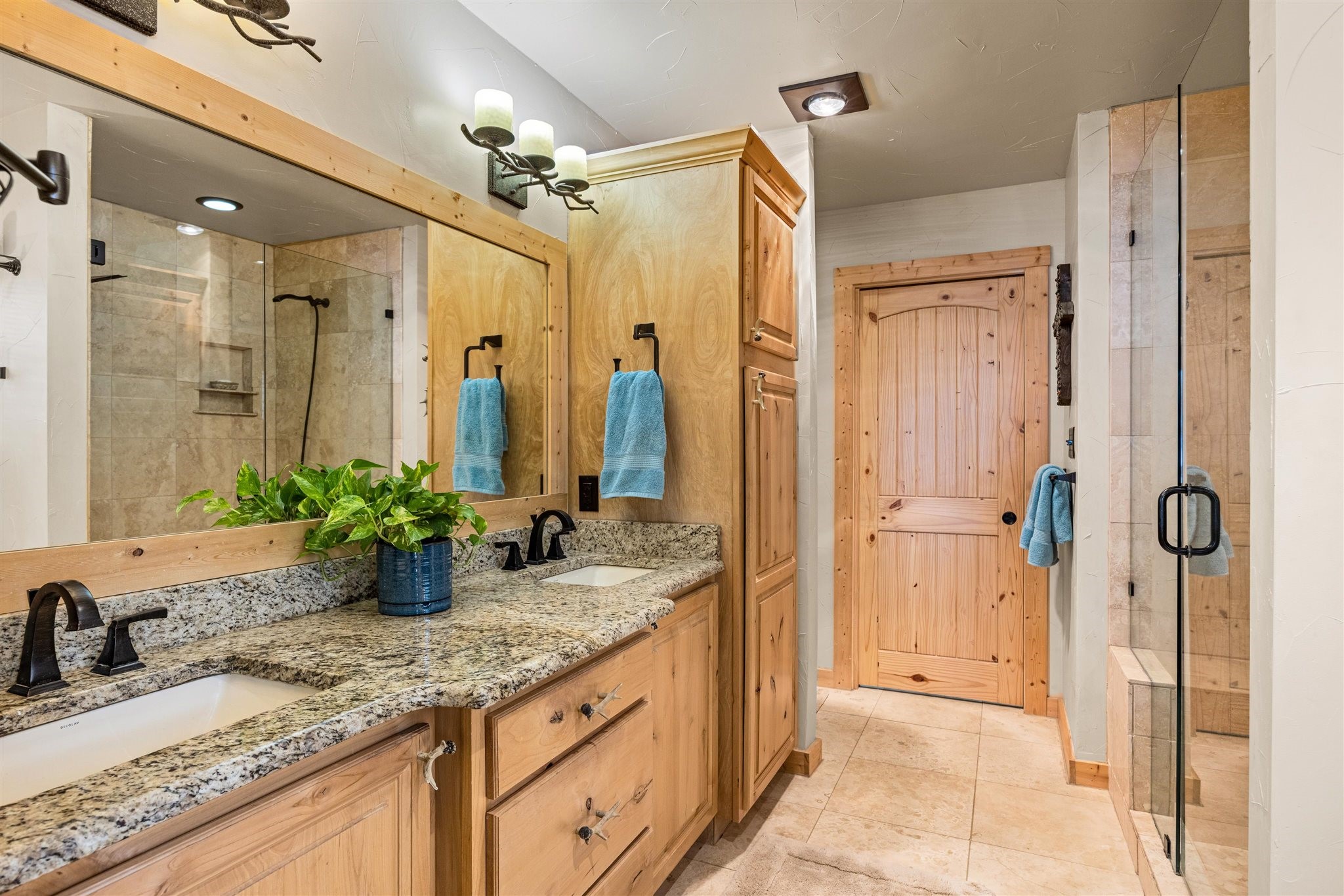 808 W Lake Drive Weatherford TX 76087