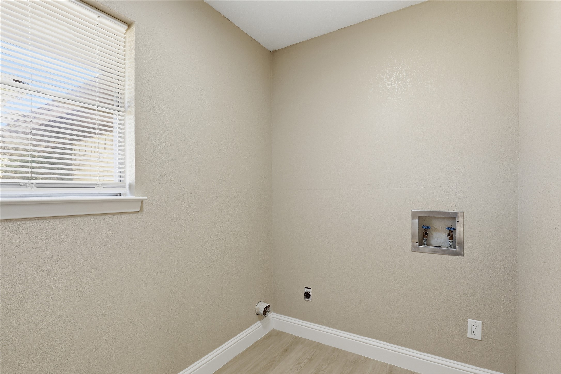 1910 Green Meadow Court Arlington TX 76013