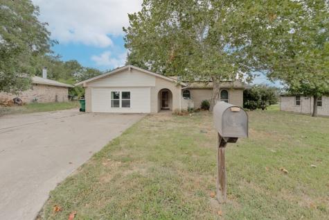 806 Zahara Street Bowie TX 76230
