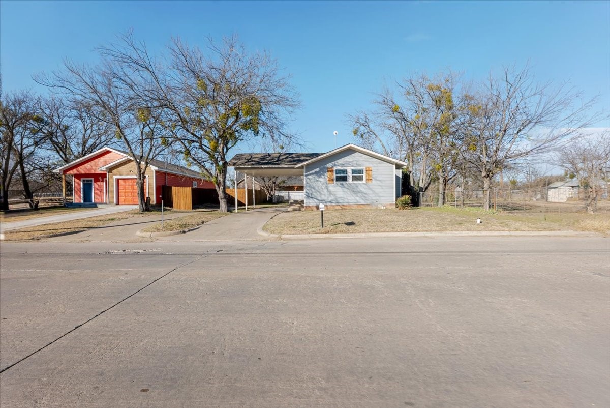 713 SE 16th Street Mineral Wells TX 76067