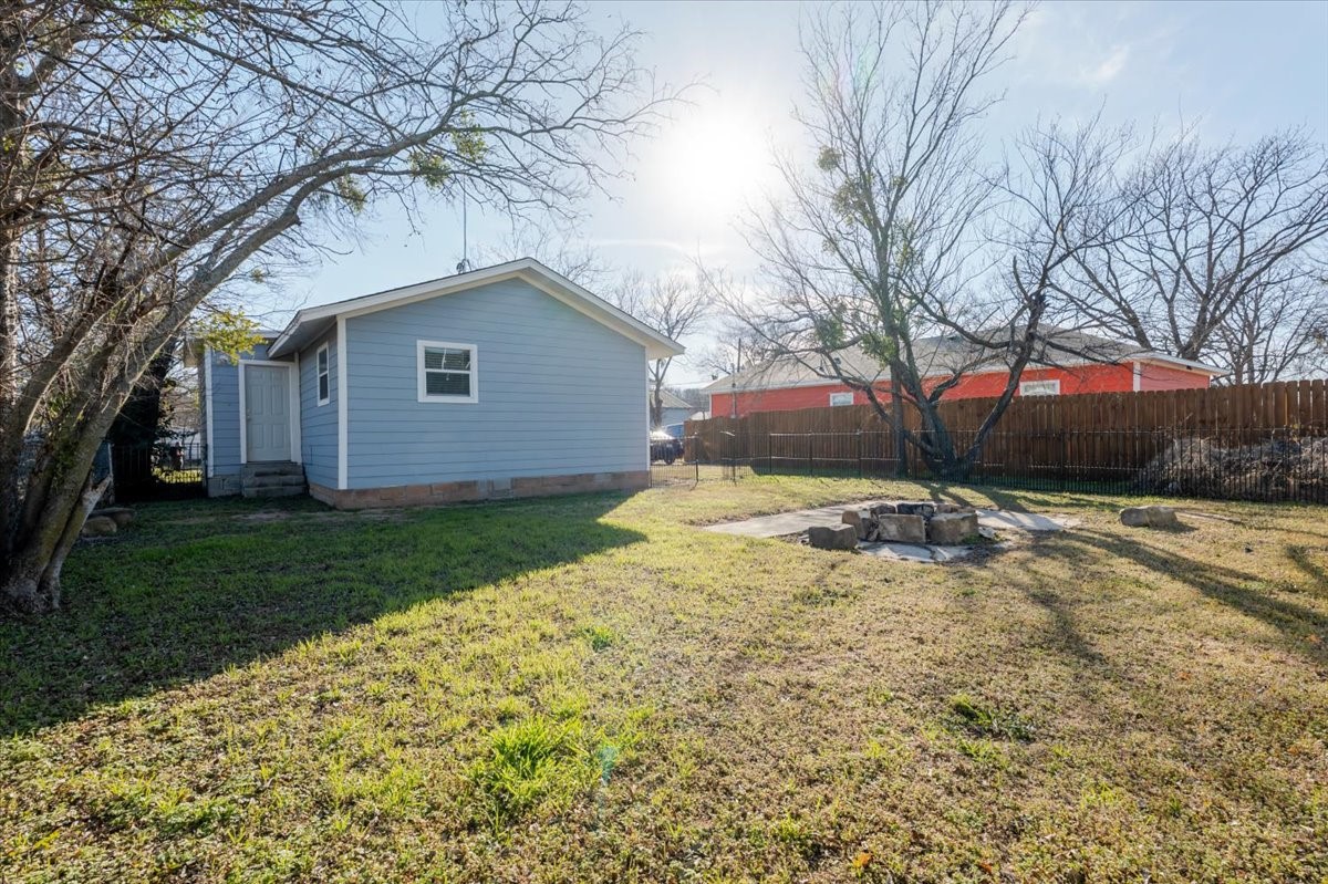 713 SE 16th Street Mineral Wells TX 76067