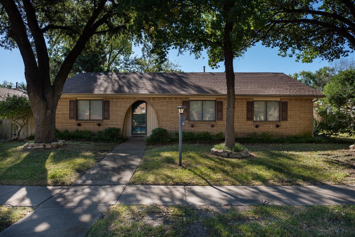 634 Yorktown Drive Garland TX 75043