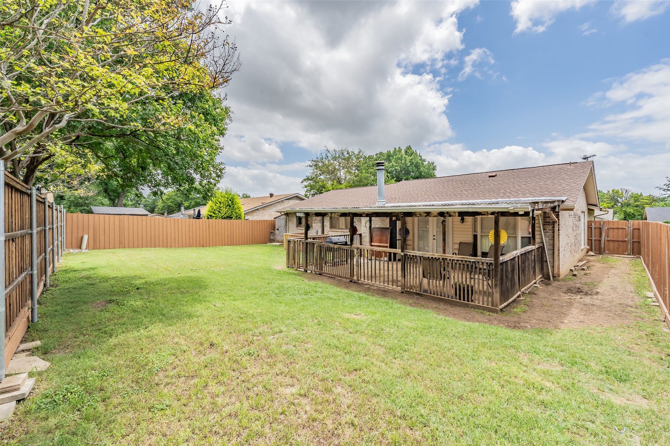 705 Salem Drive Arlington TX 76014