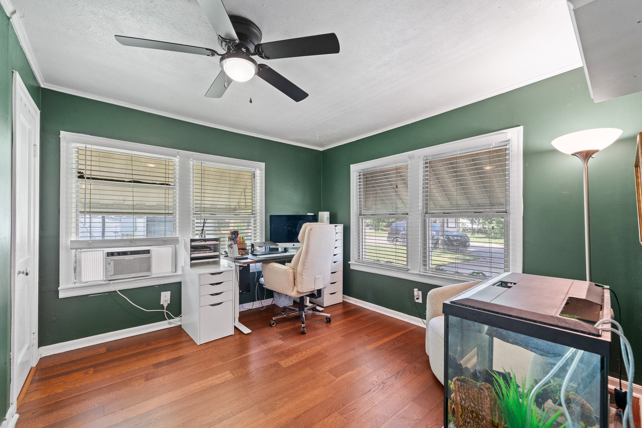 602 Harrisdale Avenue River Oaks TX 76114