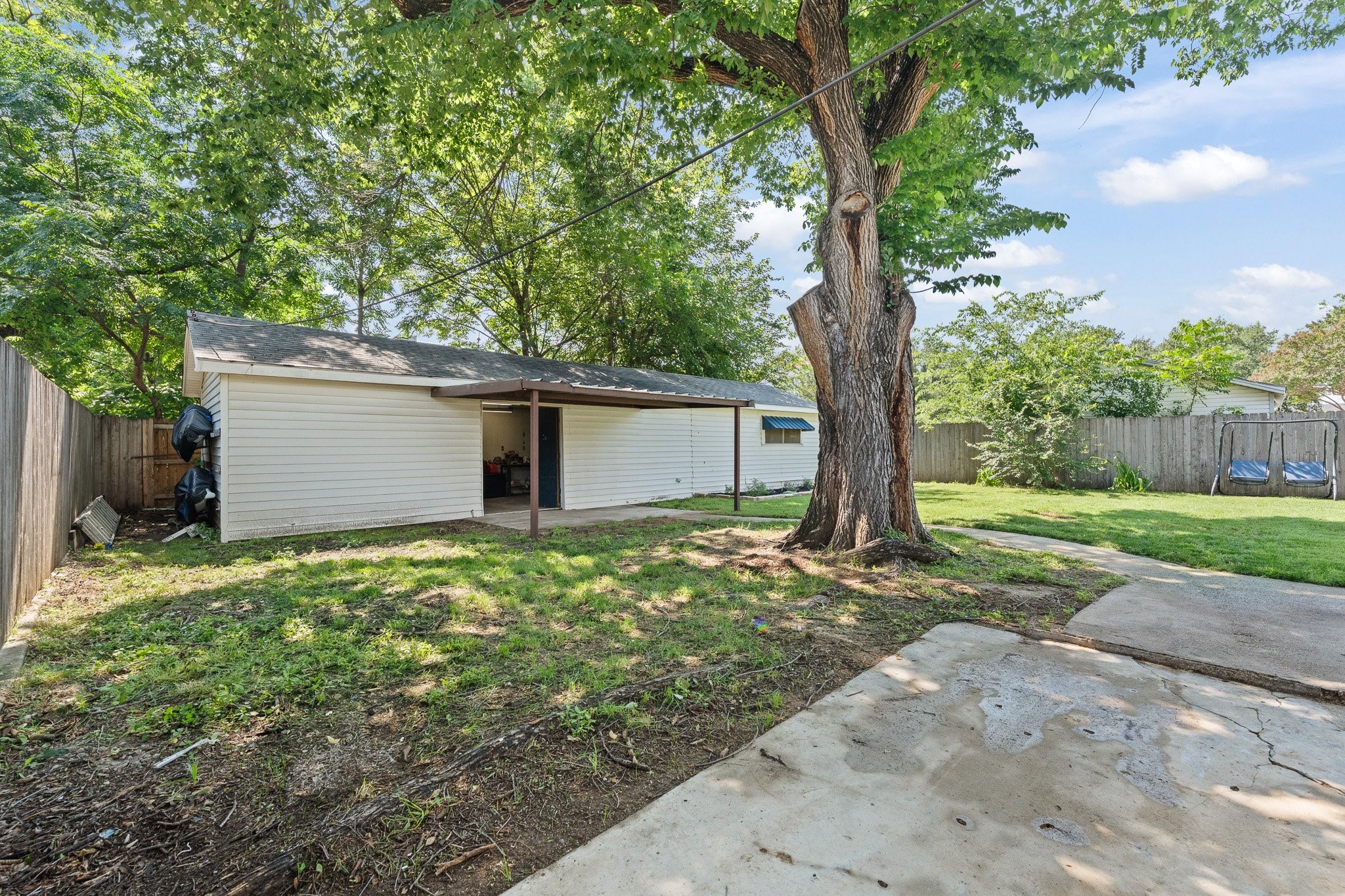 602 Harrisdale Avenue River Oaks TX 76114