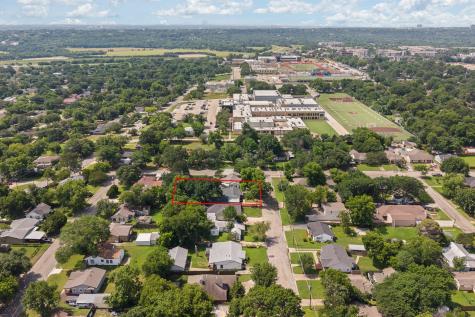 602 Harrisdale Avenue River Oaks TX 76114