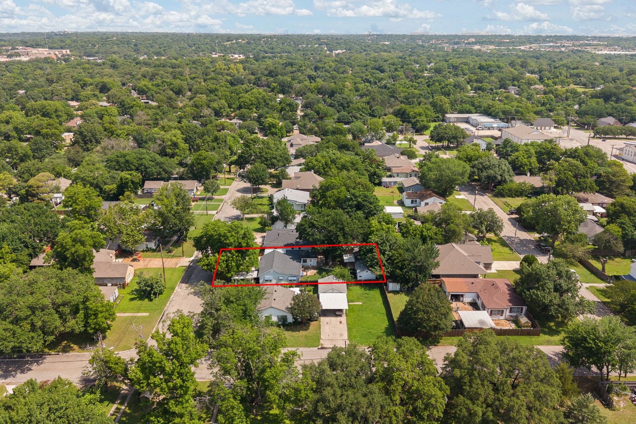 602 Harrisdale Avenue River Oaks TX 76114