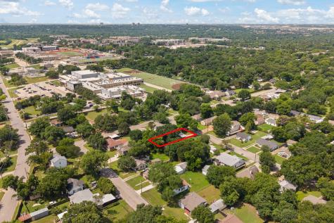 602 Harrisdale Avenue River Oaks TX 76114