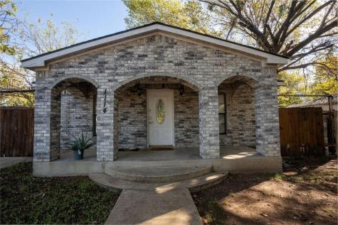 1114 Alexander Street Irving TX 75061