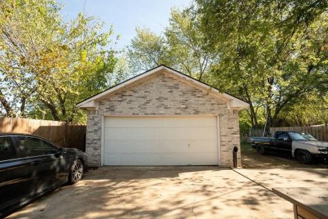 1114 Alexander Street Irving TX 75061
