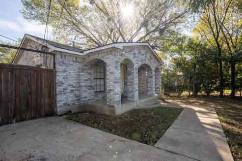 1114 Alexander Street Irving TX 75061