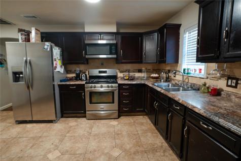 1114 Alexander Street Irving TX 75061