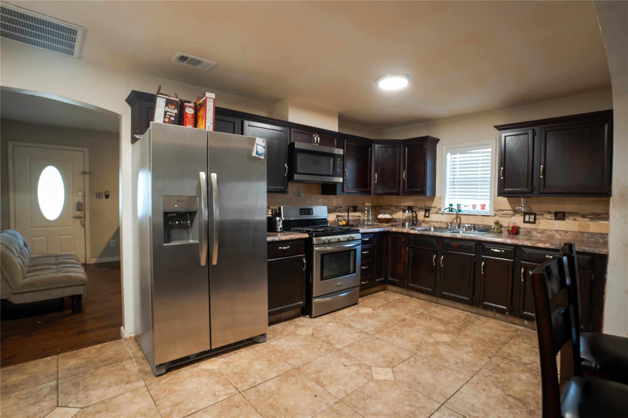 1114 Alexander Street Irving TX 75061