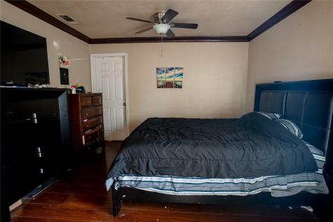 1114 Alexander Street Irving TX 75061