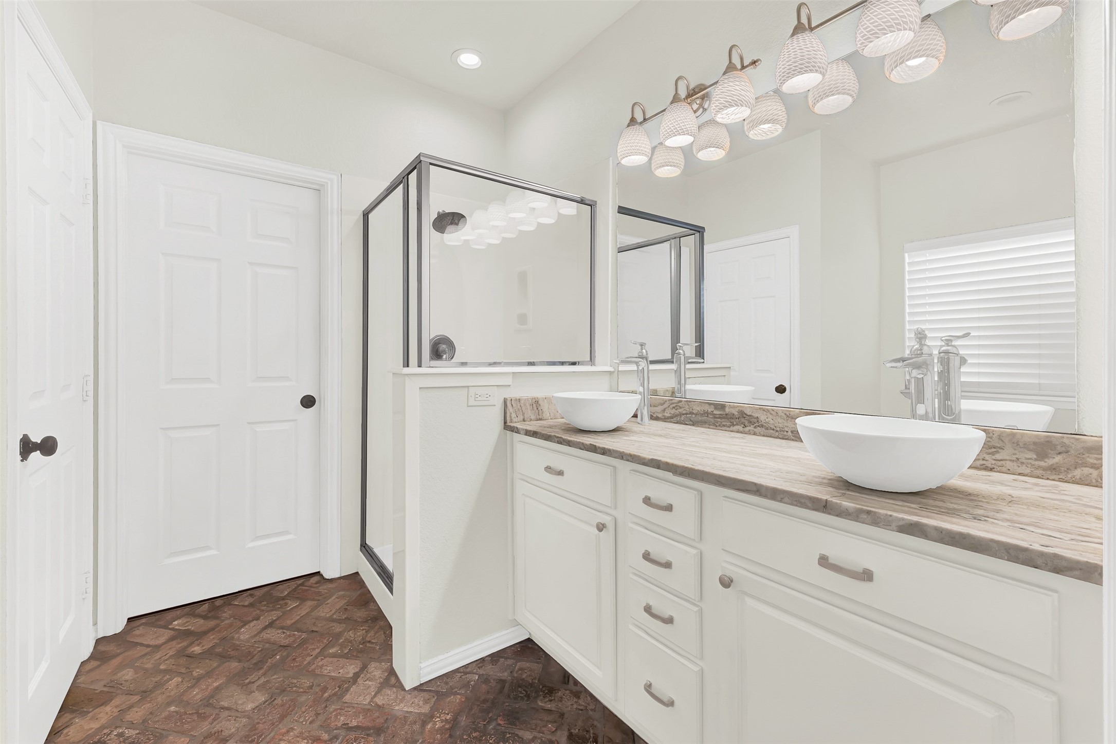 3024 Greenway Drive Burleson TX 76028
