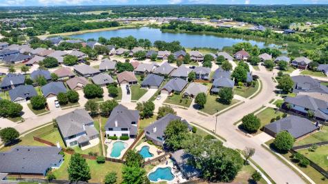 3024 Greenway Drive Burleson TX 76028