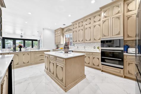 328 Leeward Circle Azle TX 76020