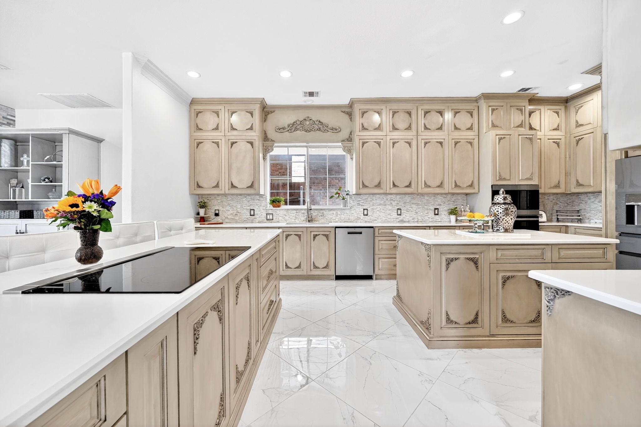 328 Leeward Circle Azle TX 76020