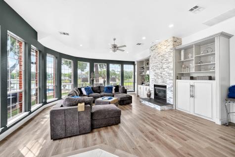 328 Leeward Circle Azle TX 76020