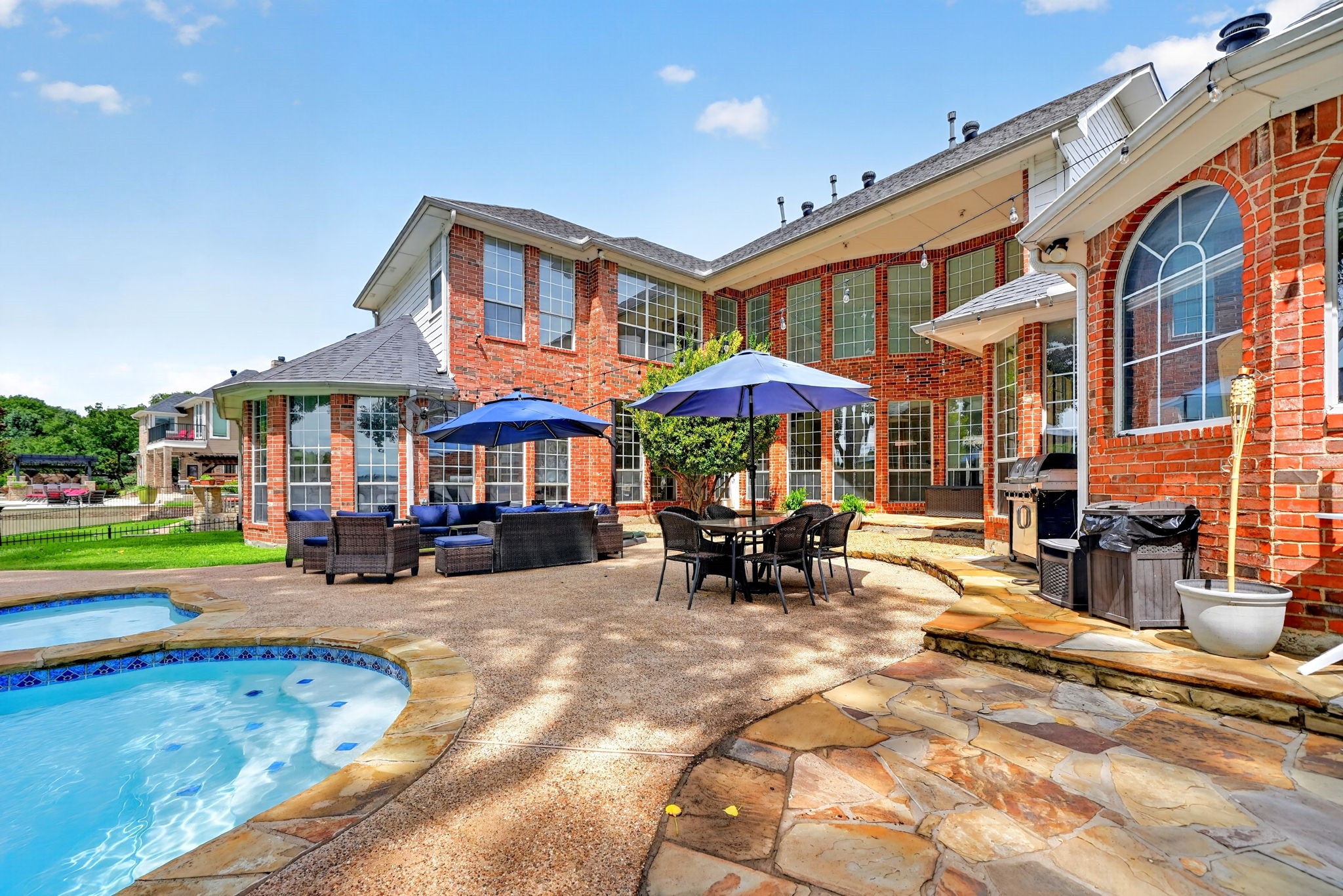 328 Leeward Circle Azle TX 76020