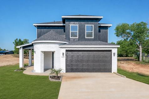 121 County Road 3471 Paradise TX 76073