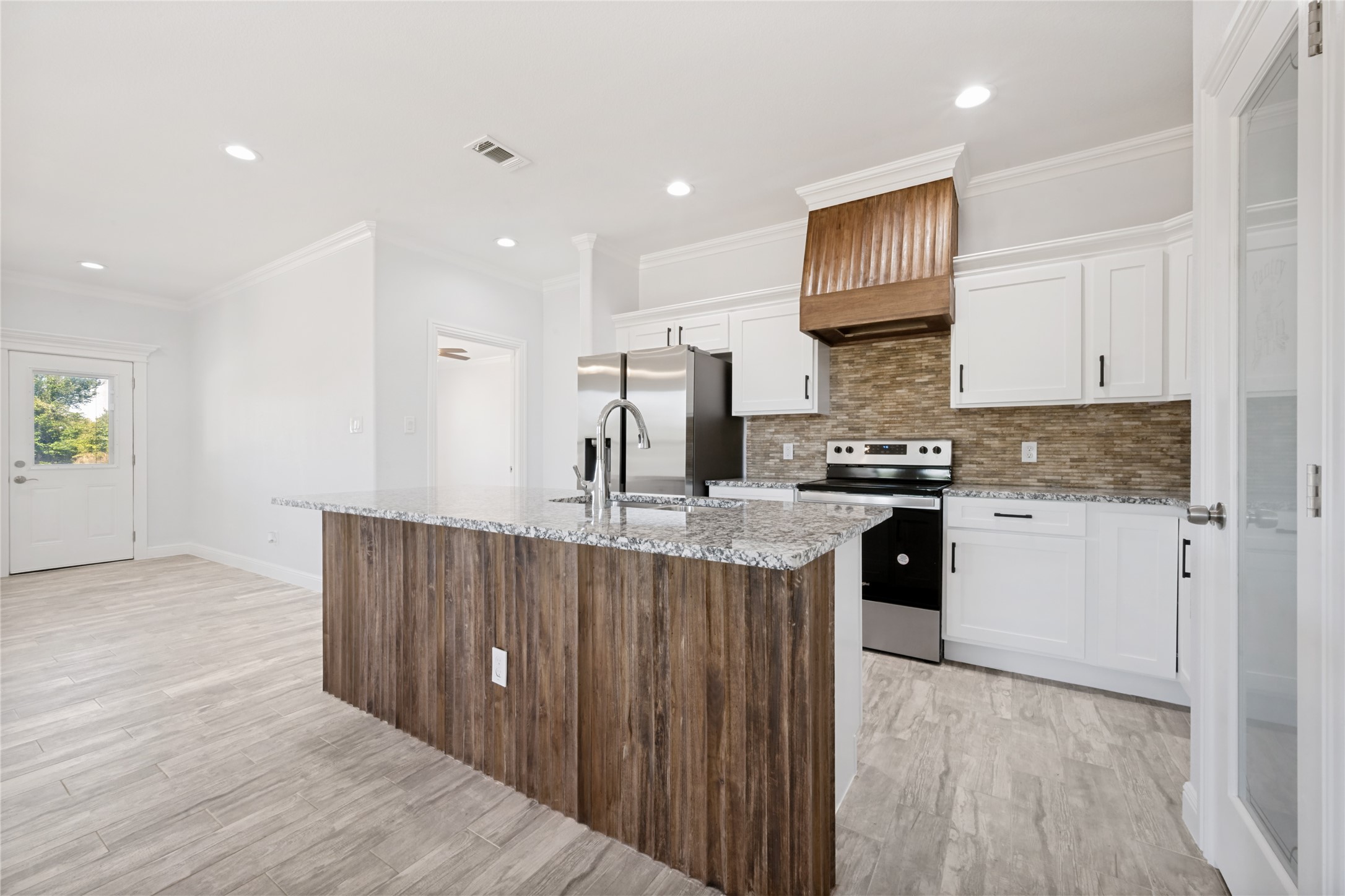 121 County Road 3471 Paradise TX 76073