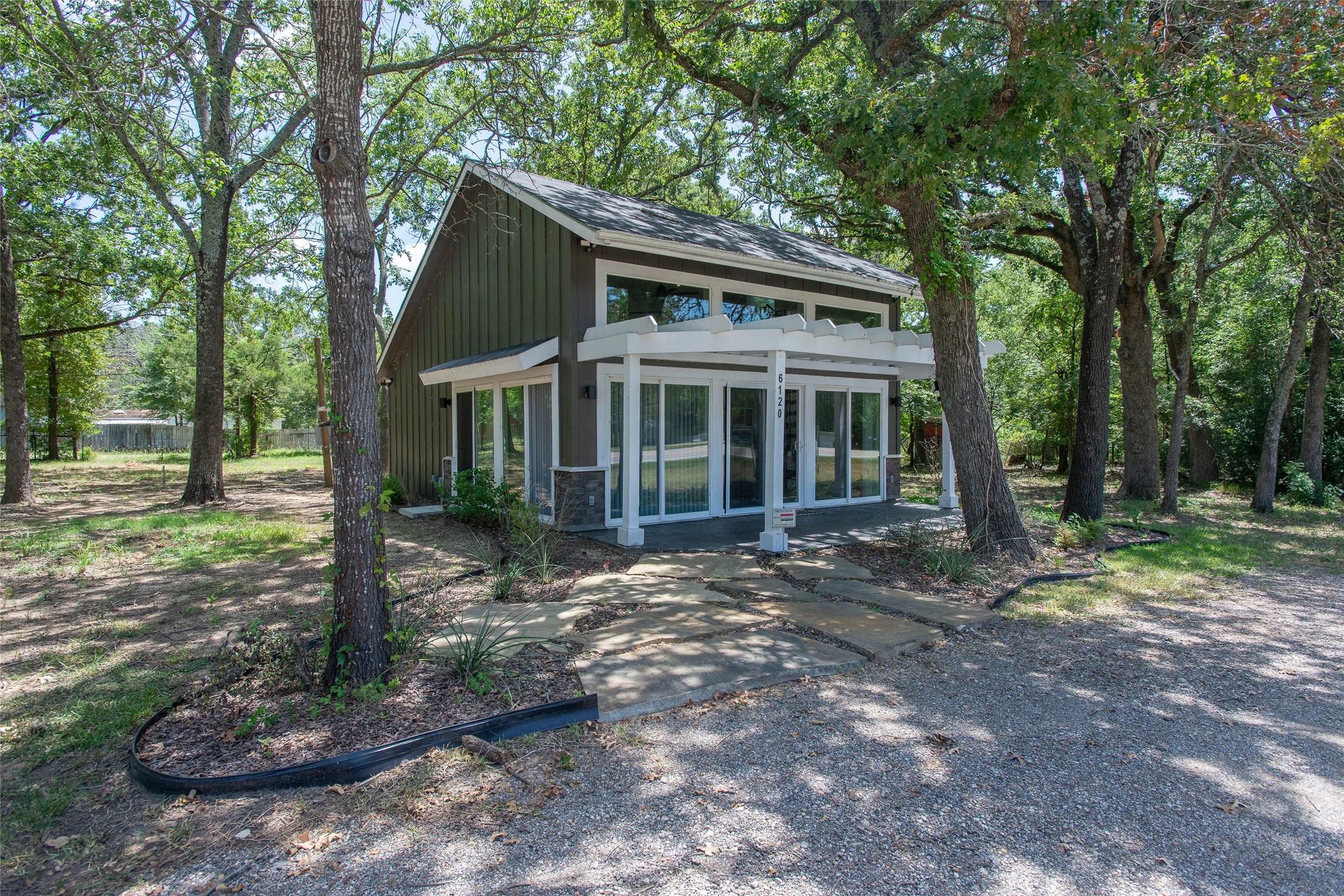 6120 Payne Road Log Cabin TX 75148