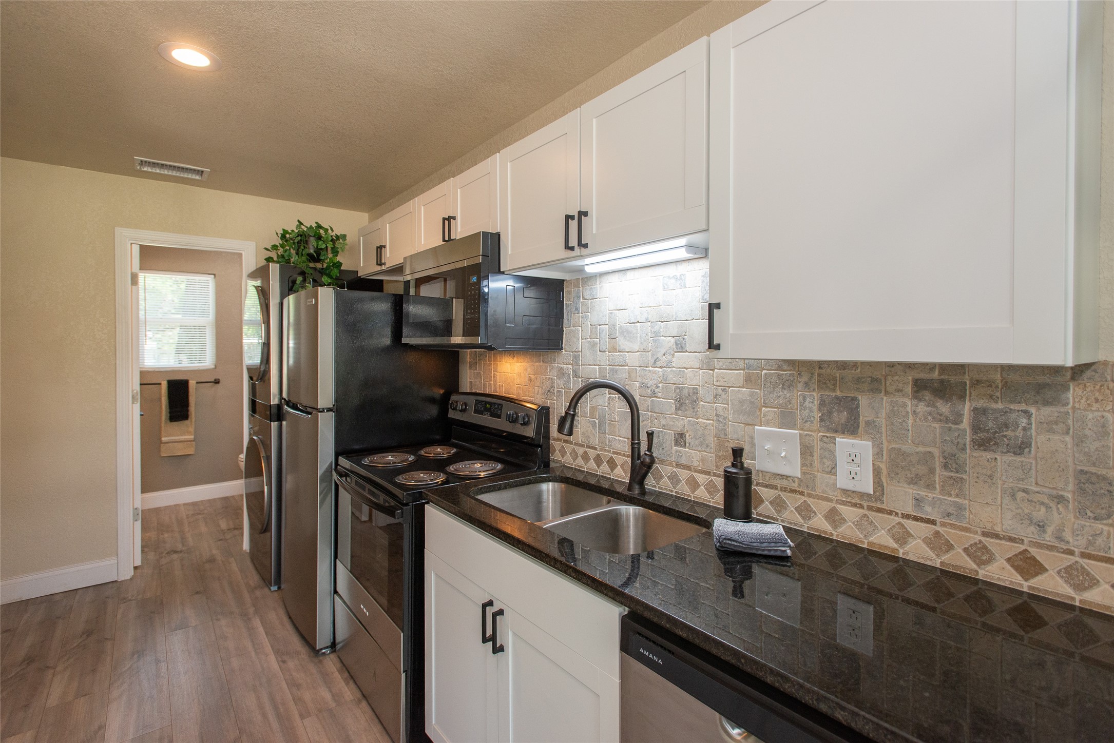 6120 Payne Road Log Cabin TX 75148