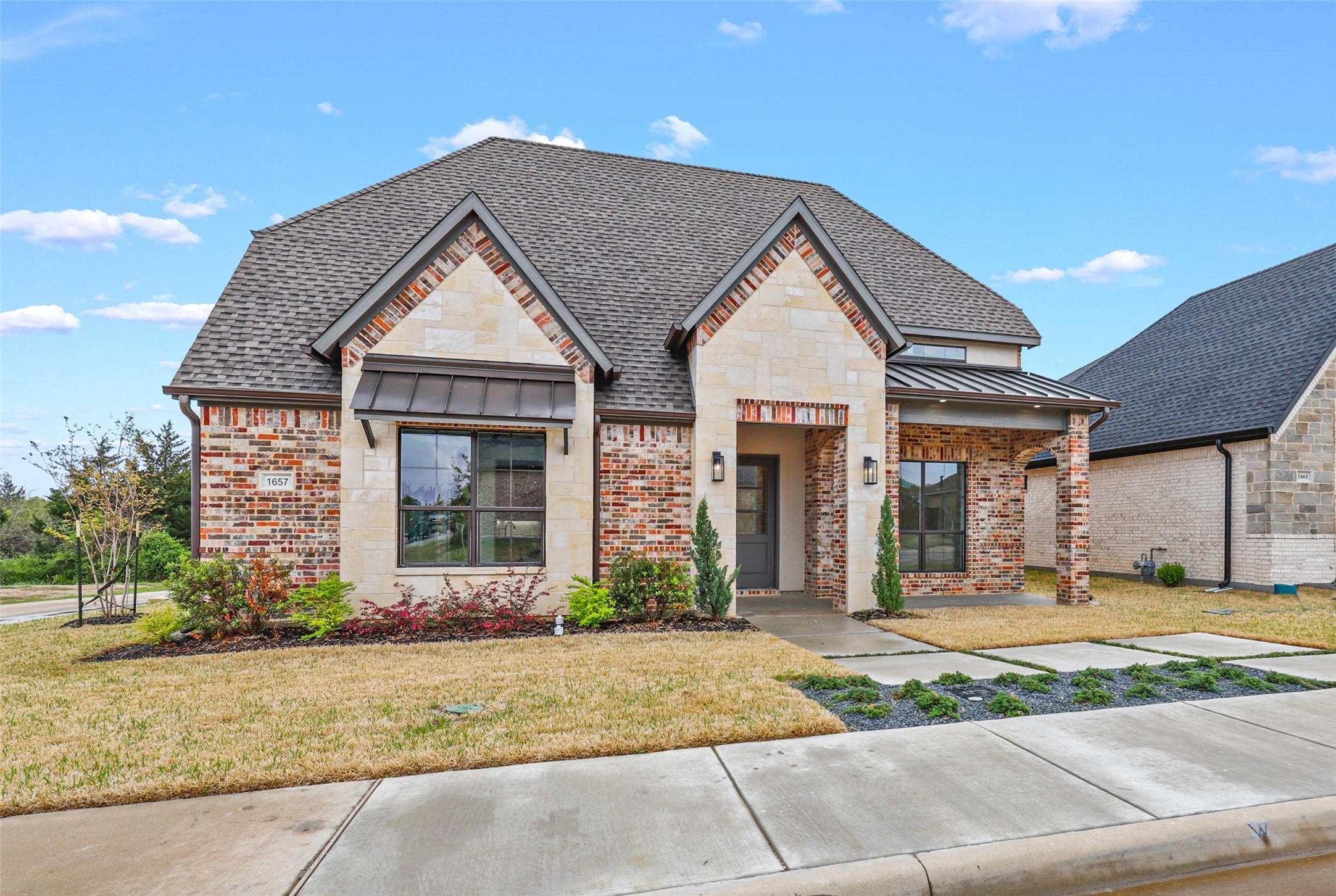 1657 Ethan Circle Midlothian TX 76065