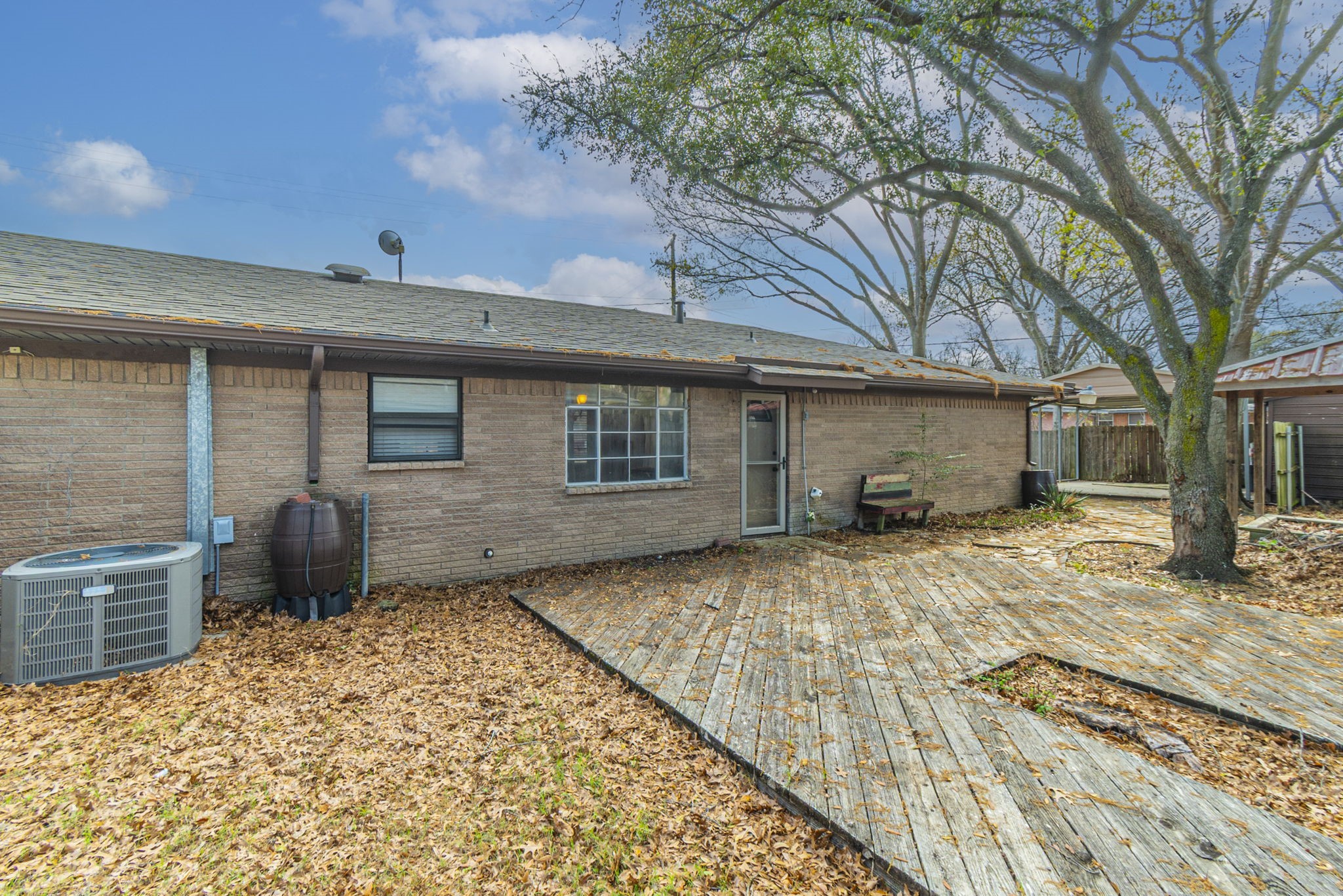 1201 Crestridge Street Ennis TX 75119