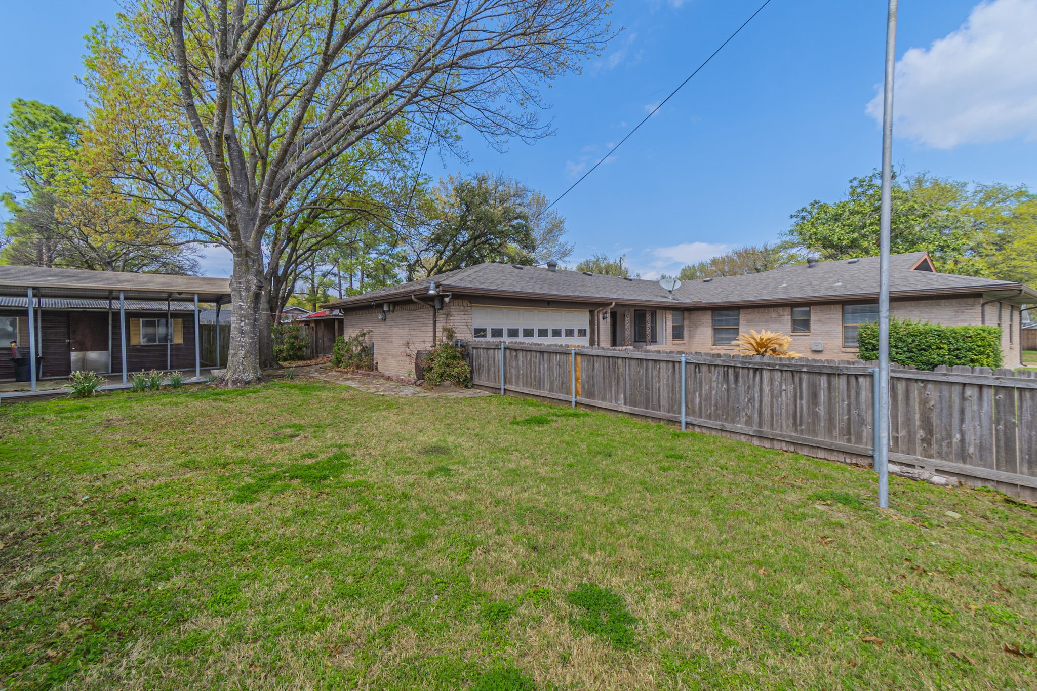 1201 Crestridge Street Ennis TX 75119