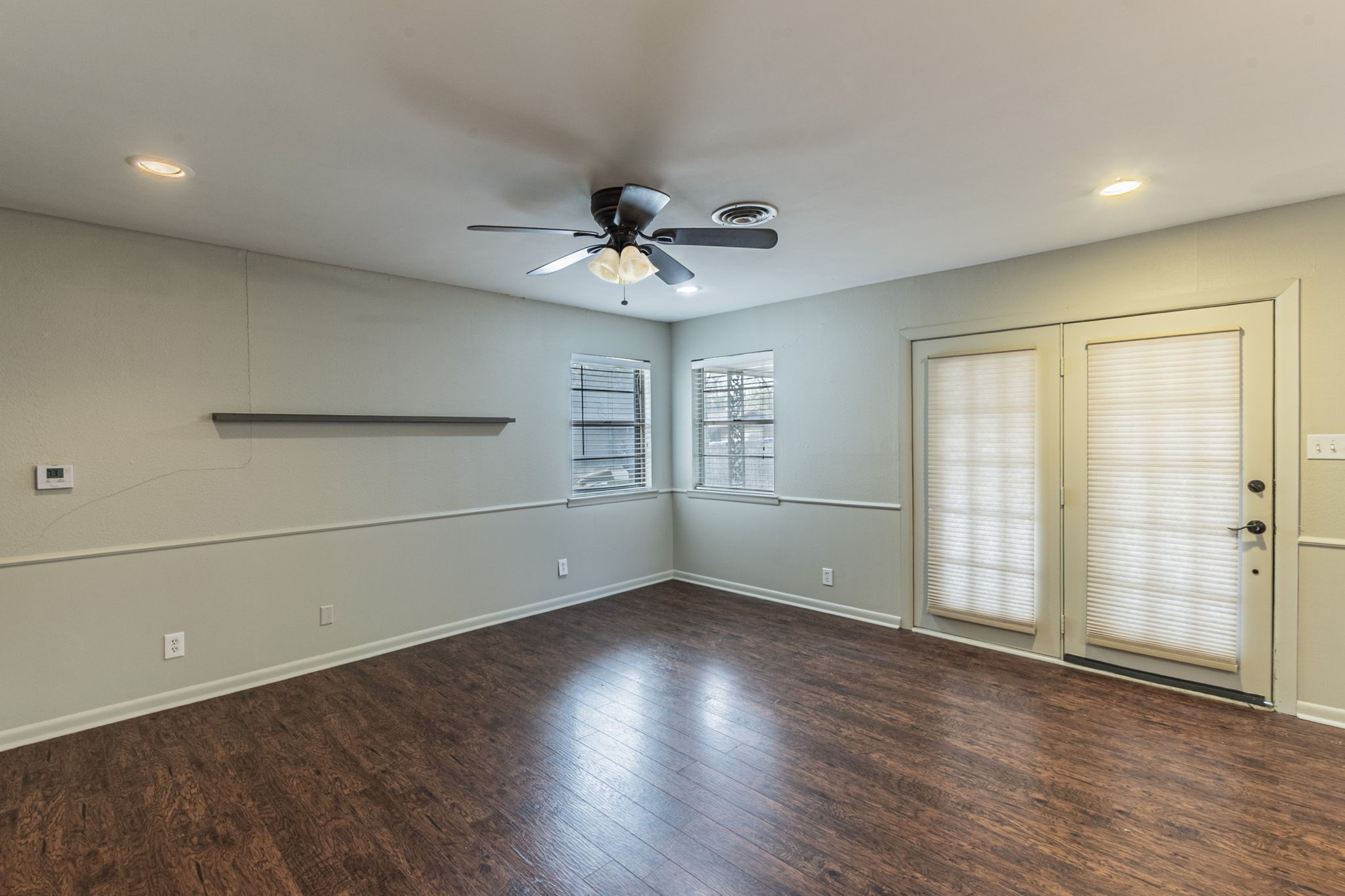 1201 Crestridge Street Ennis TX 75119