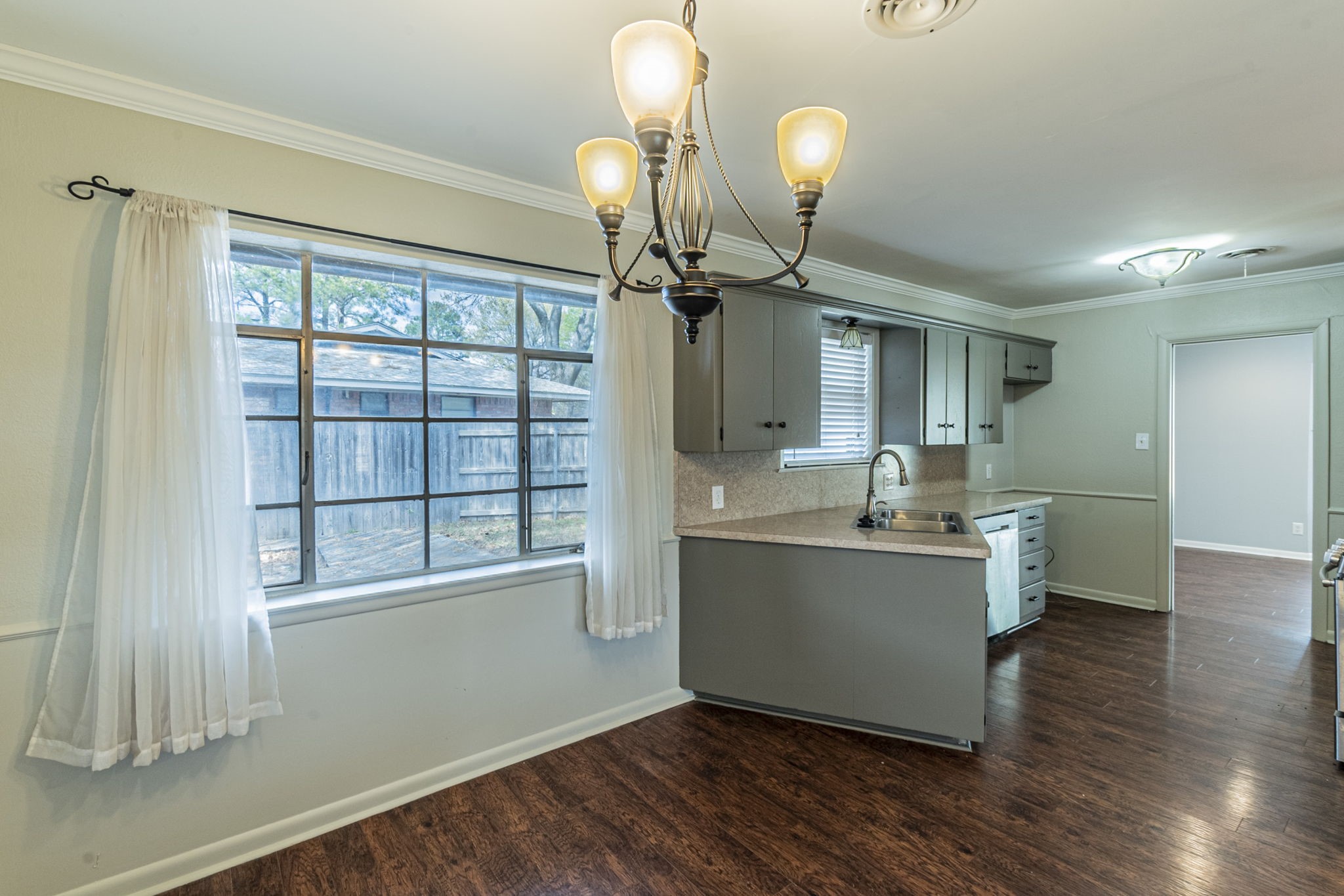1201 Crestridge Street Ennis TX 75119
