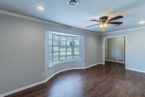 1201 Crestridge Street Ennis TX 75119