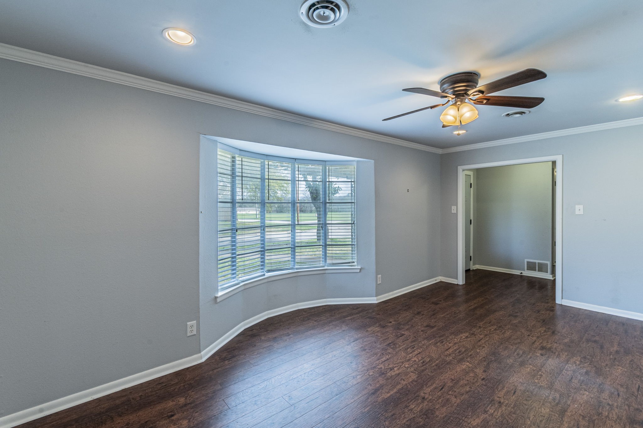 1201 Crestridge Street Ennis TX 75119