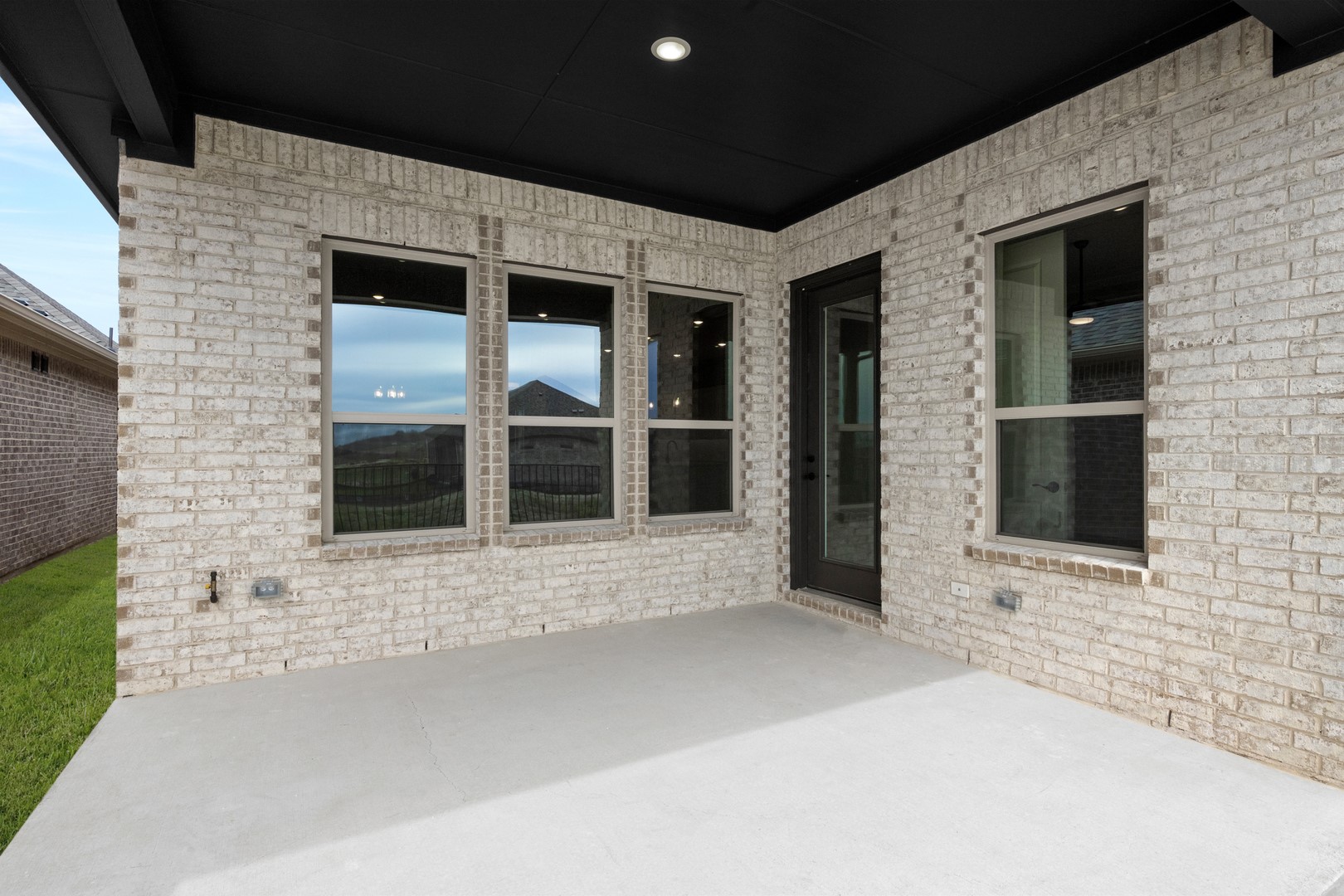 217 Ravenna Boulevard Justin TX 76247