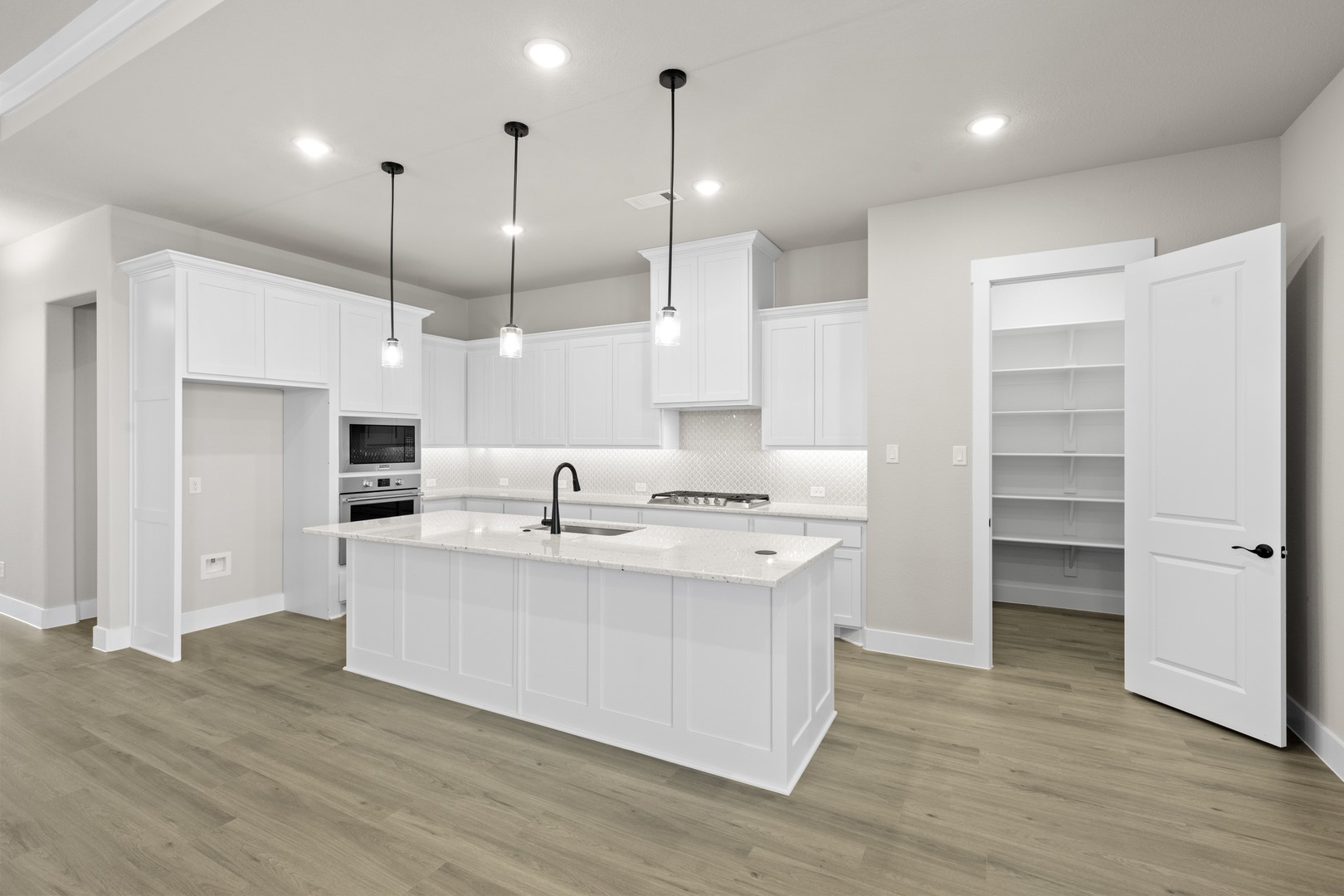 217 Ravenna Boulevard Justin TX 76247