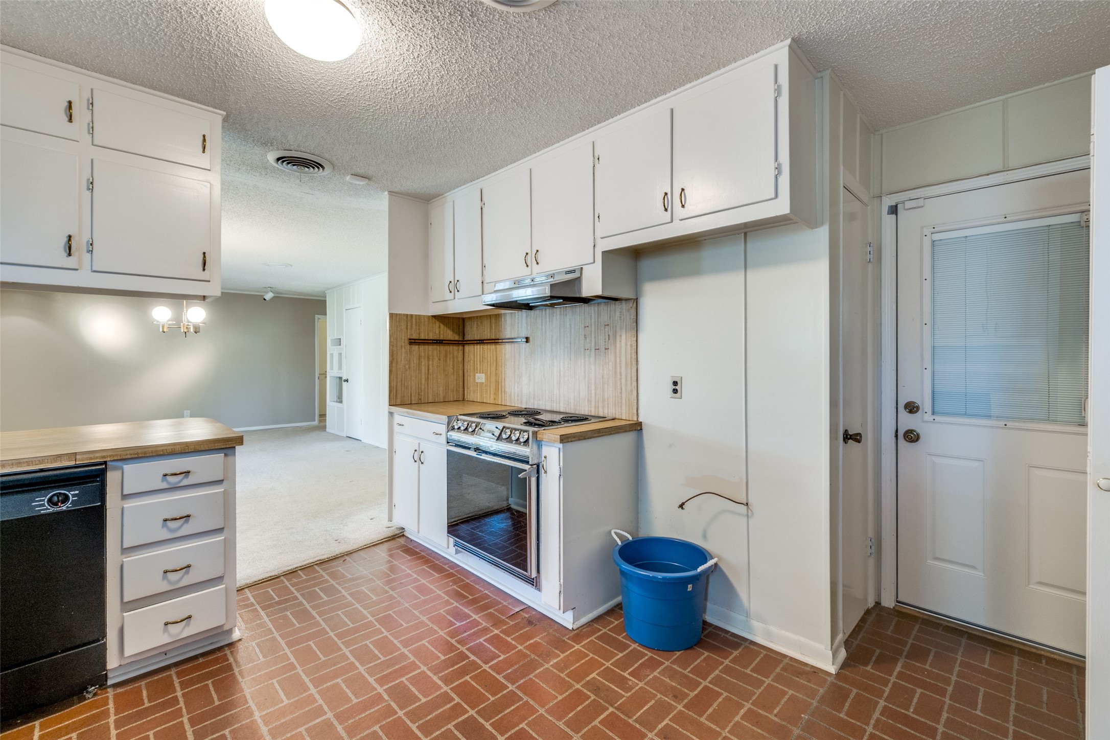 5613 Westcreek Drive Fort Worth TX 76133