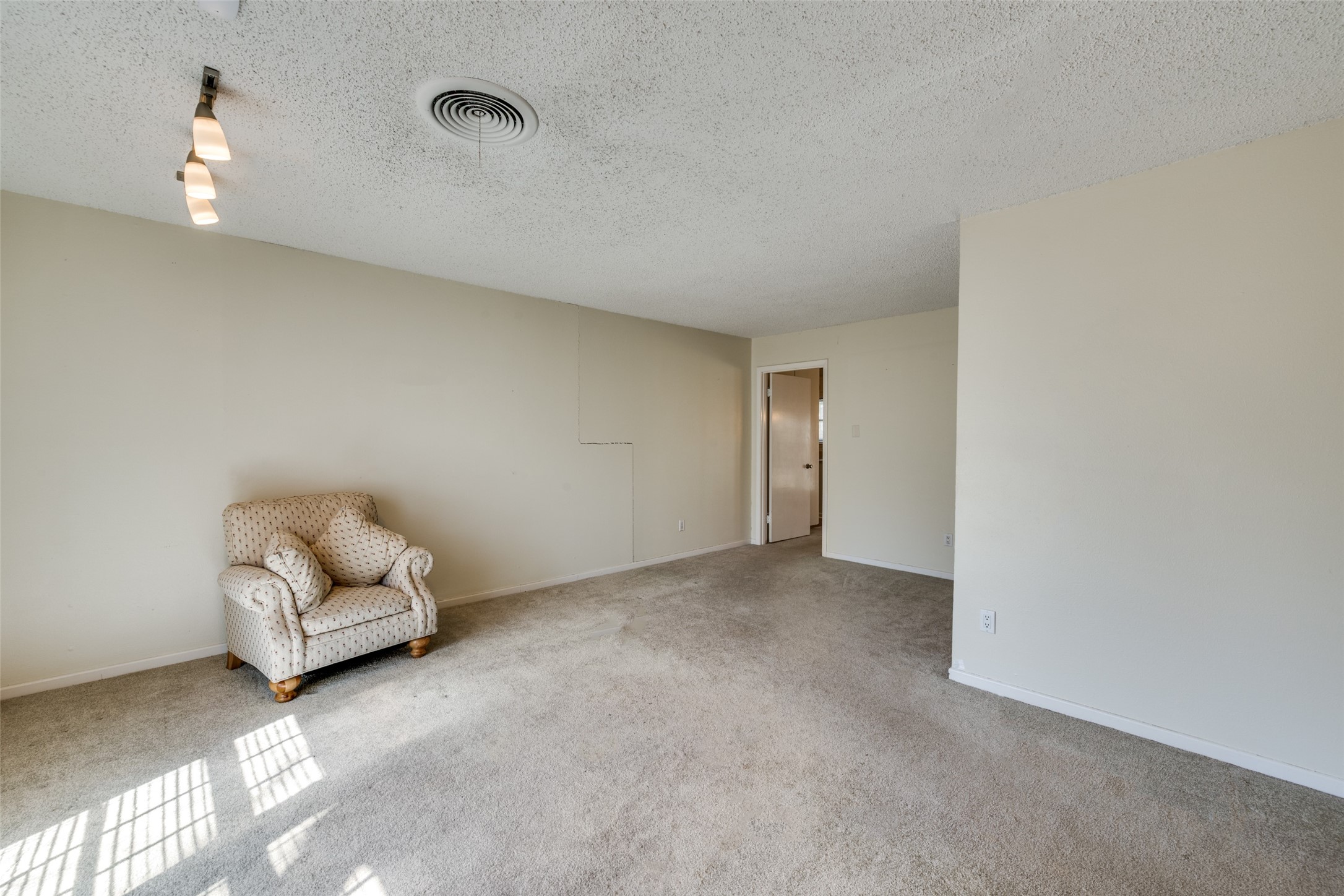 5613 Westcreek Drive Fort Worth TX 76133