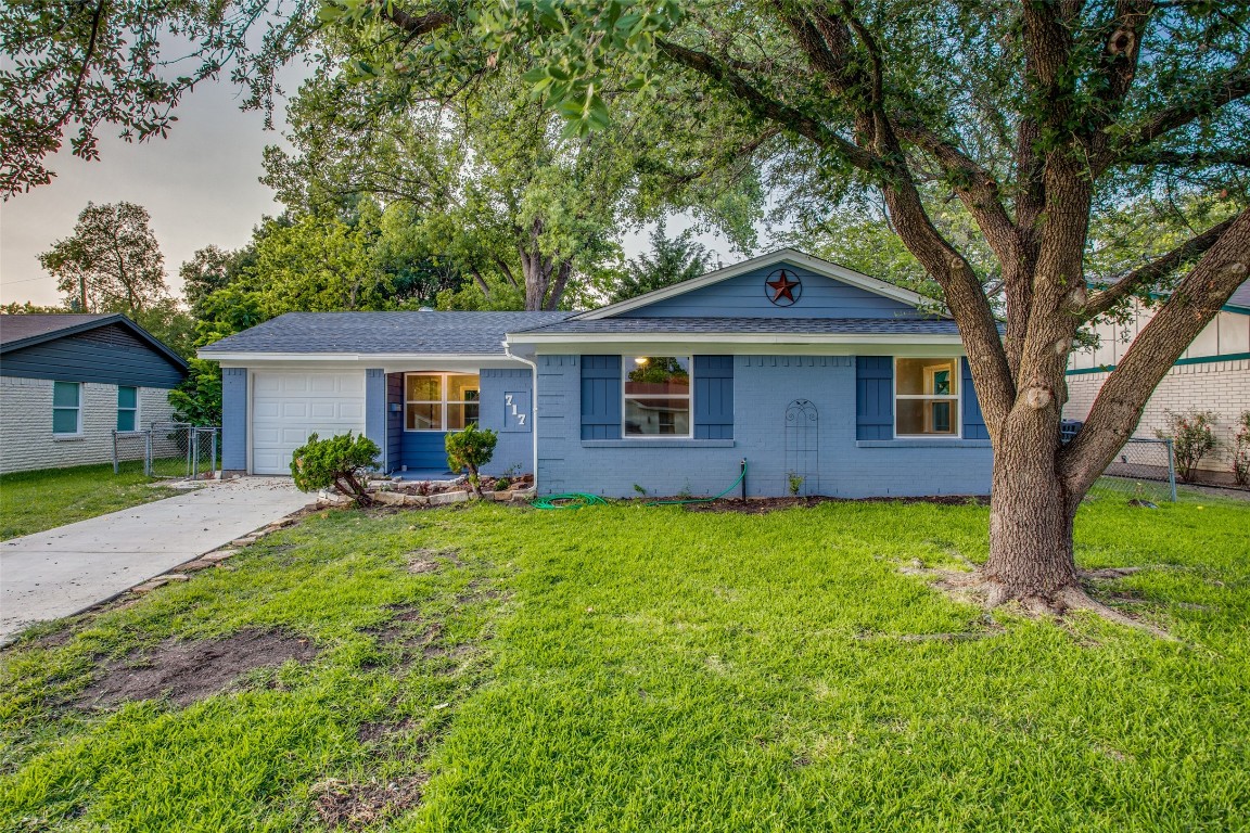 717 Milky Way Garland TX 75040