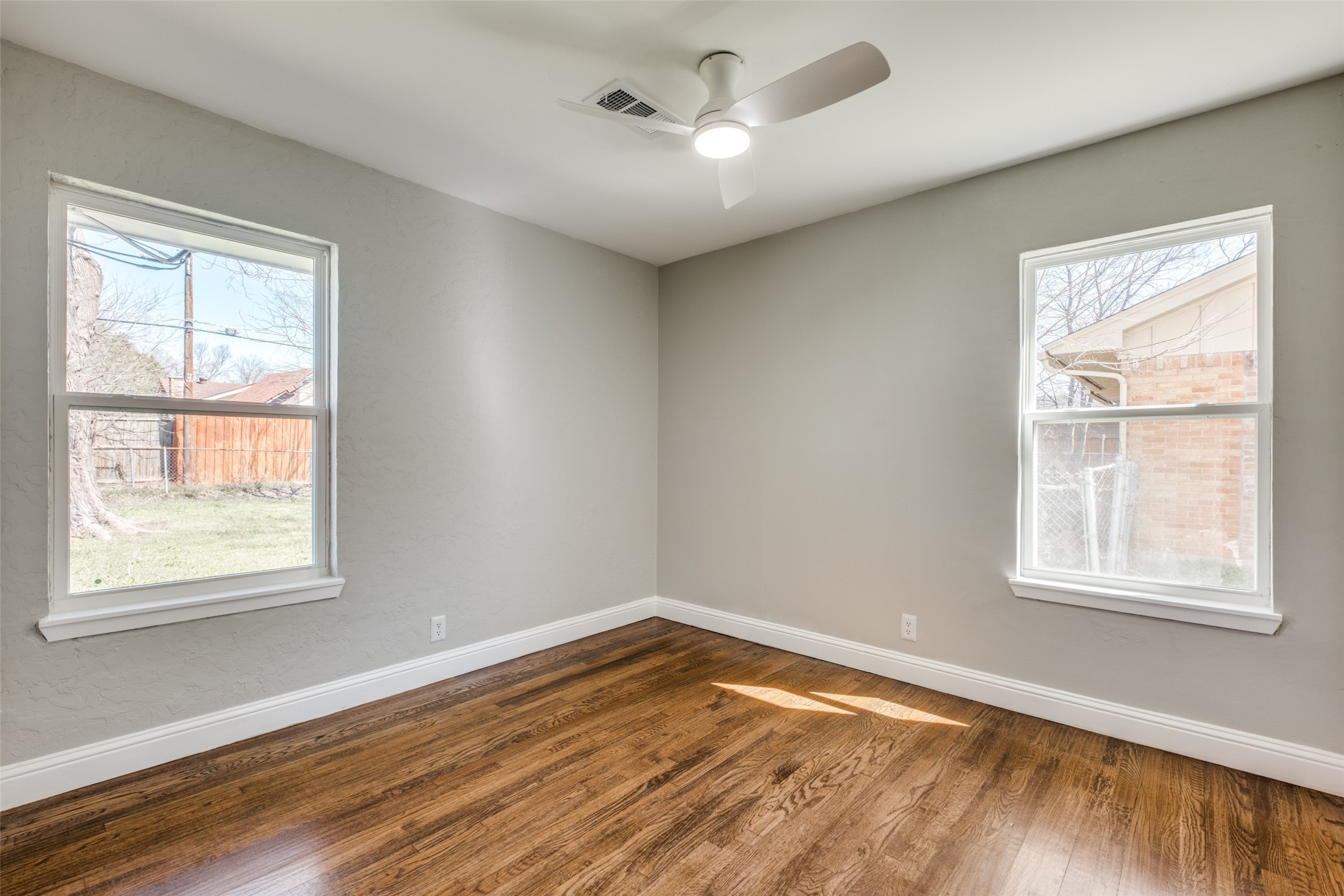 2637 Materhorn Dallas TX 75228