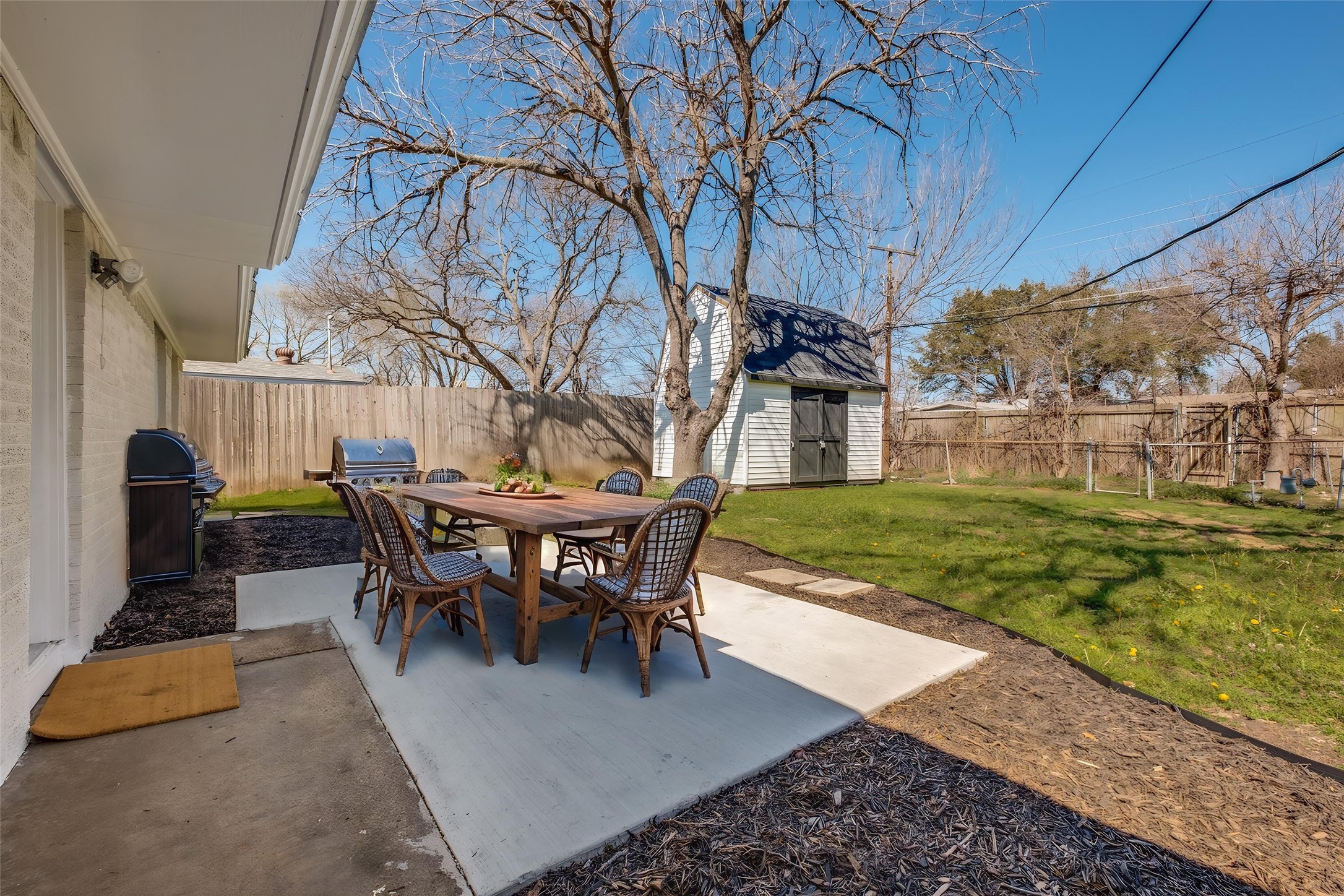 2637 Materhorn Dallas TX 75228