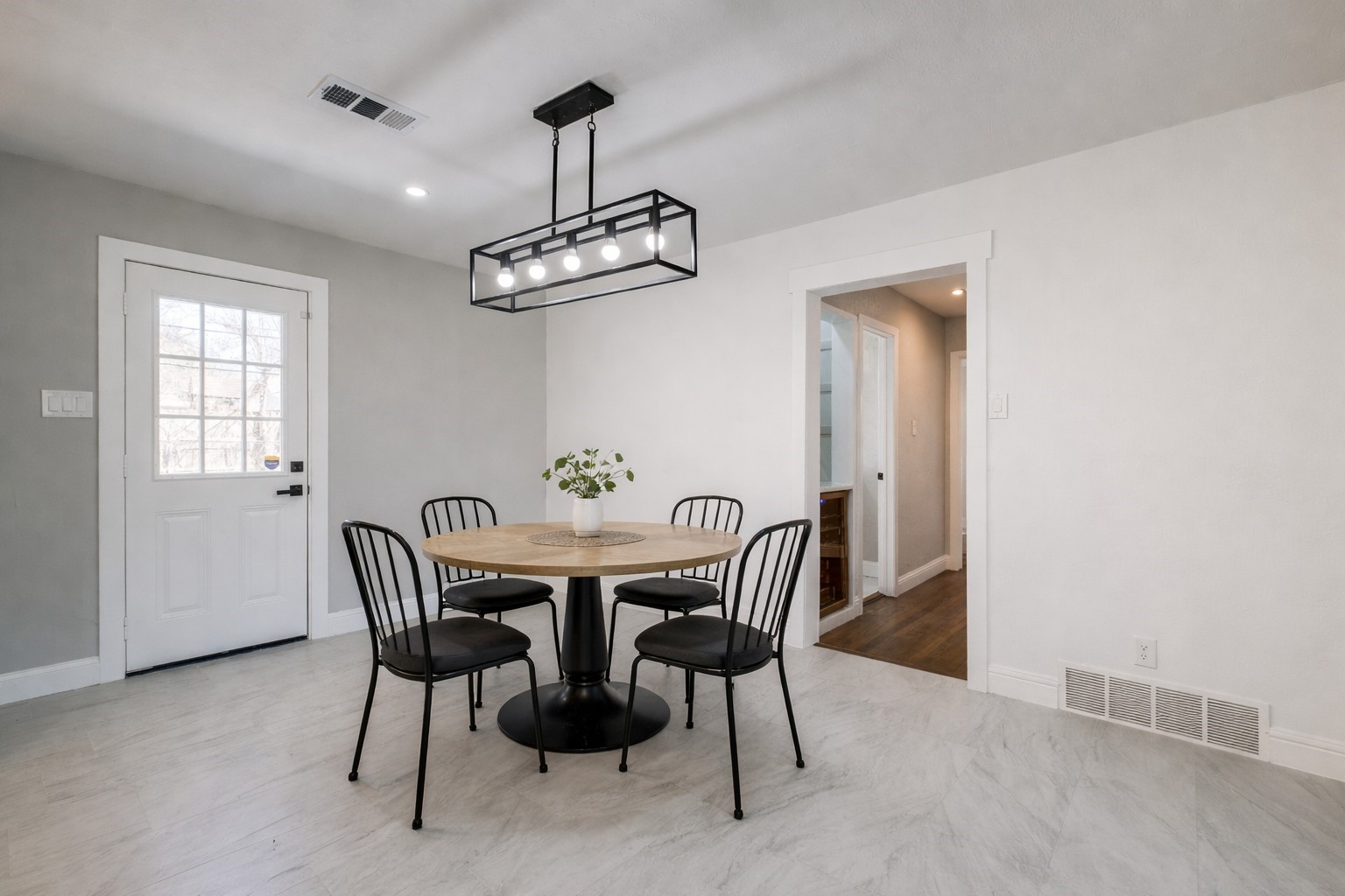 2637 Materhorn Dallas TX 75228