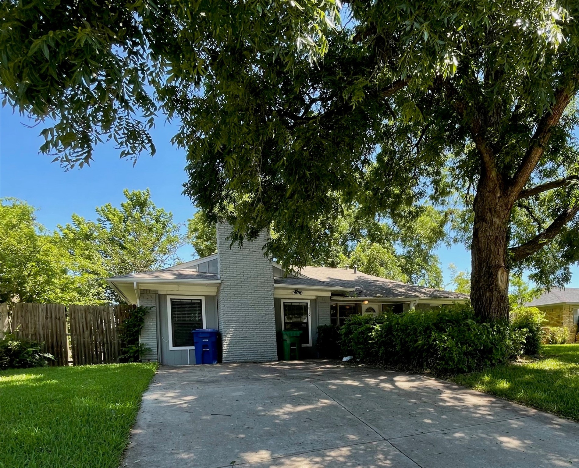 1819 Hood Street Carrollton TX 75006