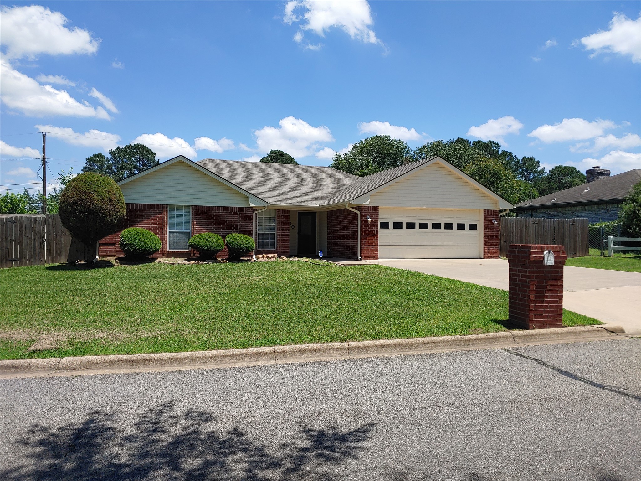1360 NE 26th Street Paris TX 75460