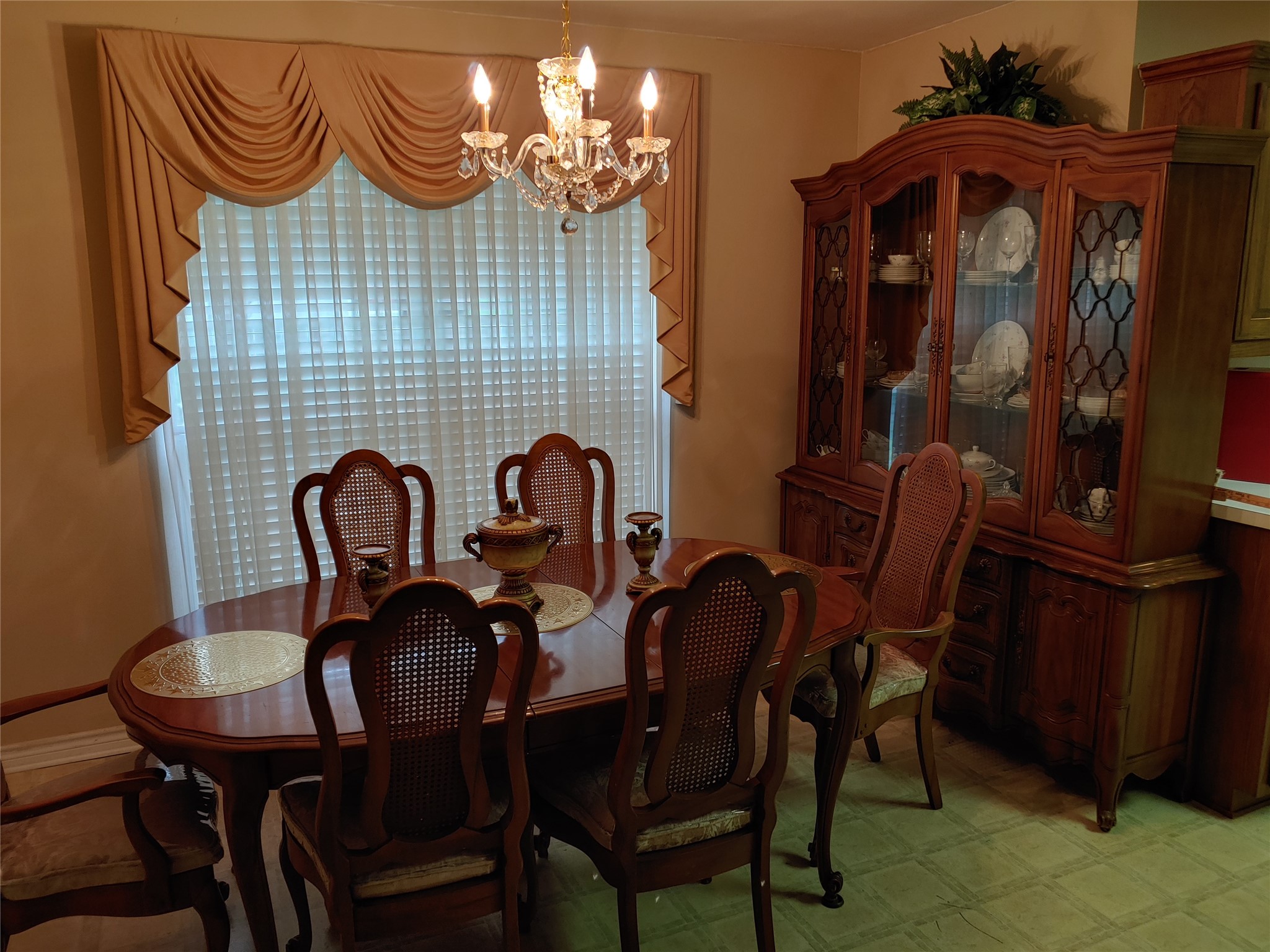 1360 NE 26th Street Paris TX 75460
