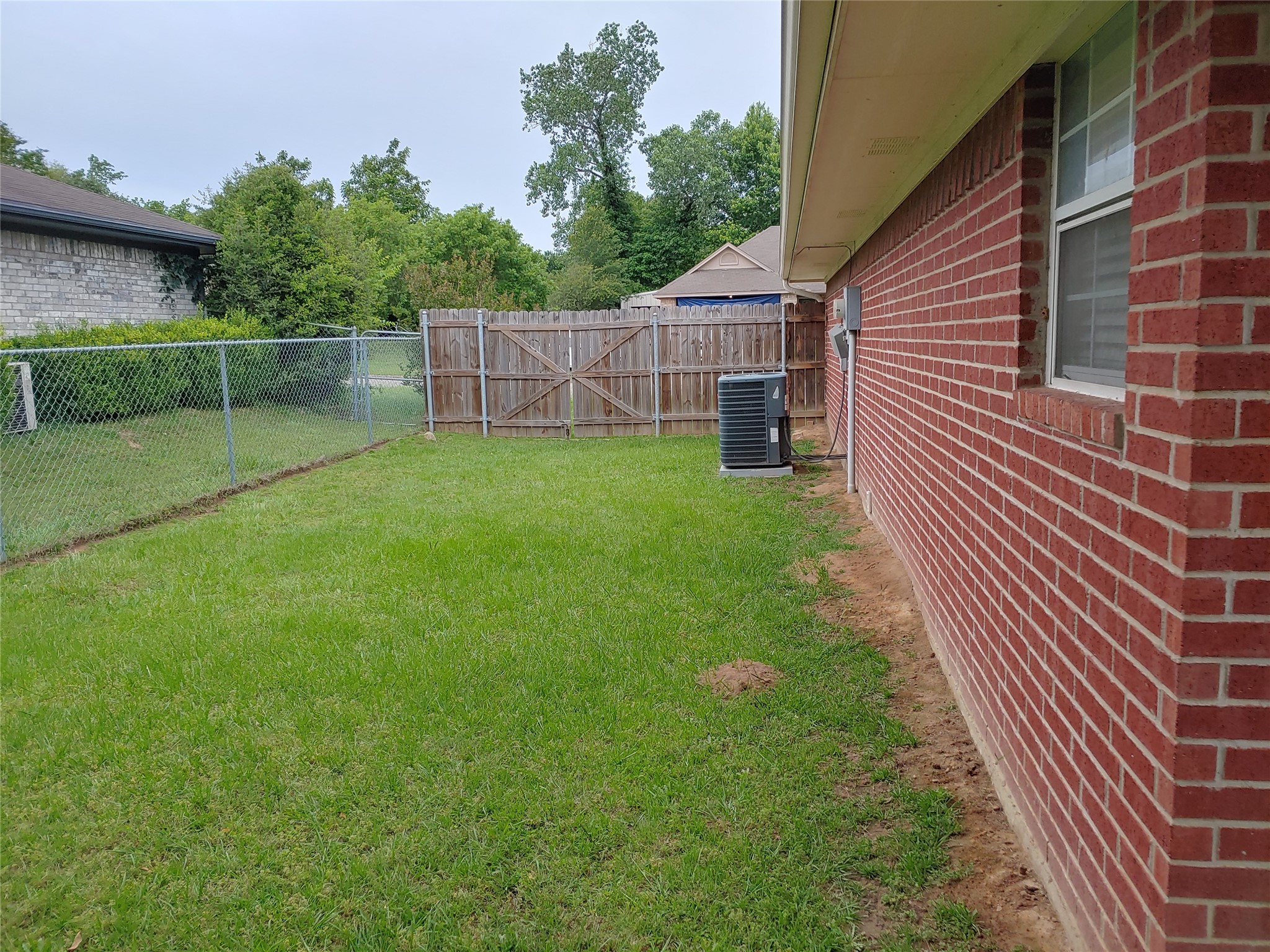 1360 NE 26th Street Paris TX 75460