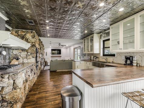 62 Sanders Road Whitesboro TX 76273