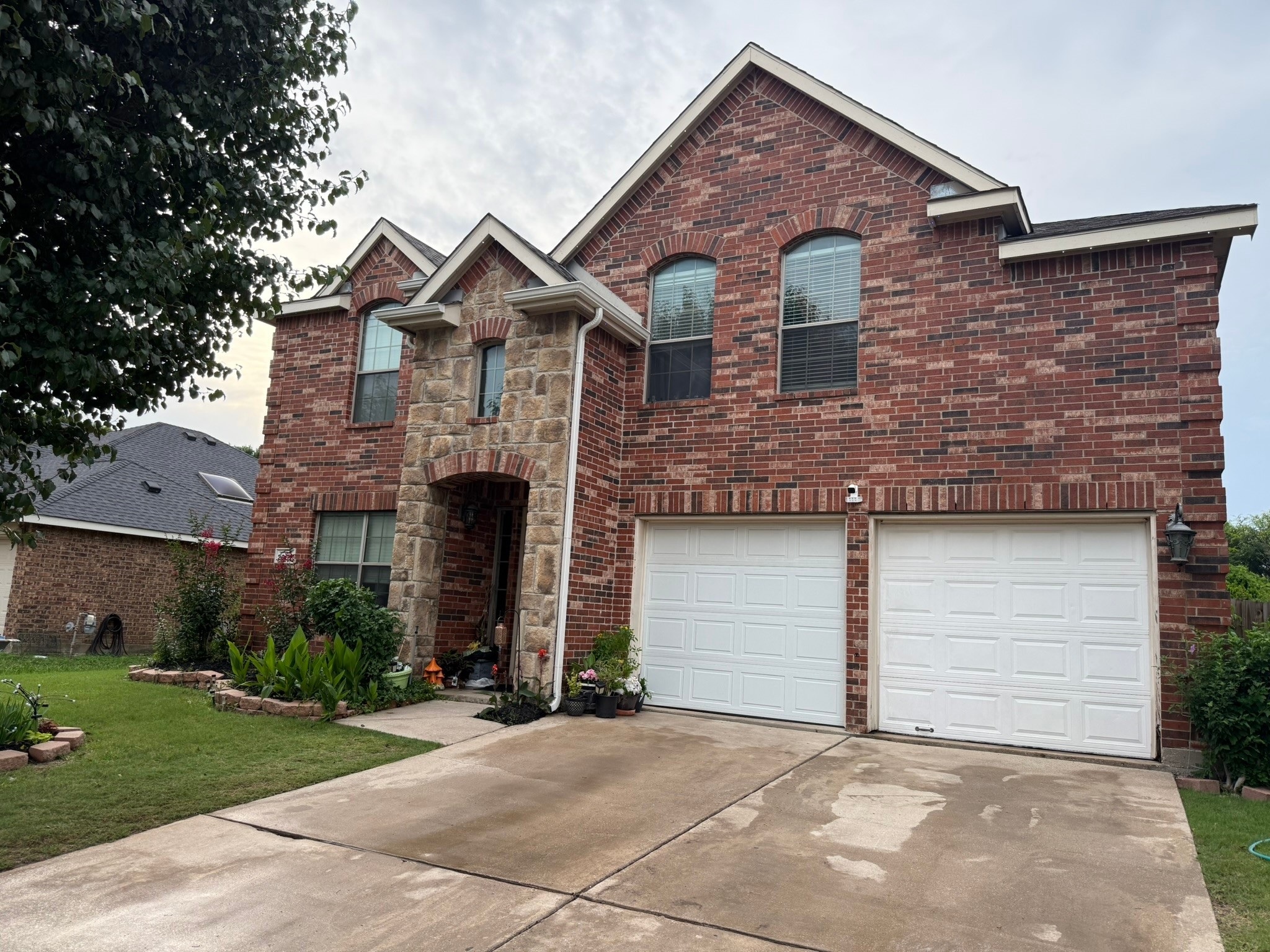 2852 Ector Drive Grand Prairie TX 75052