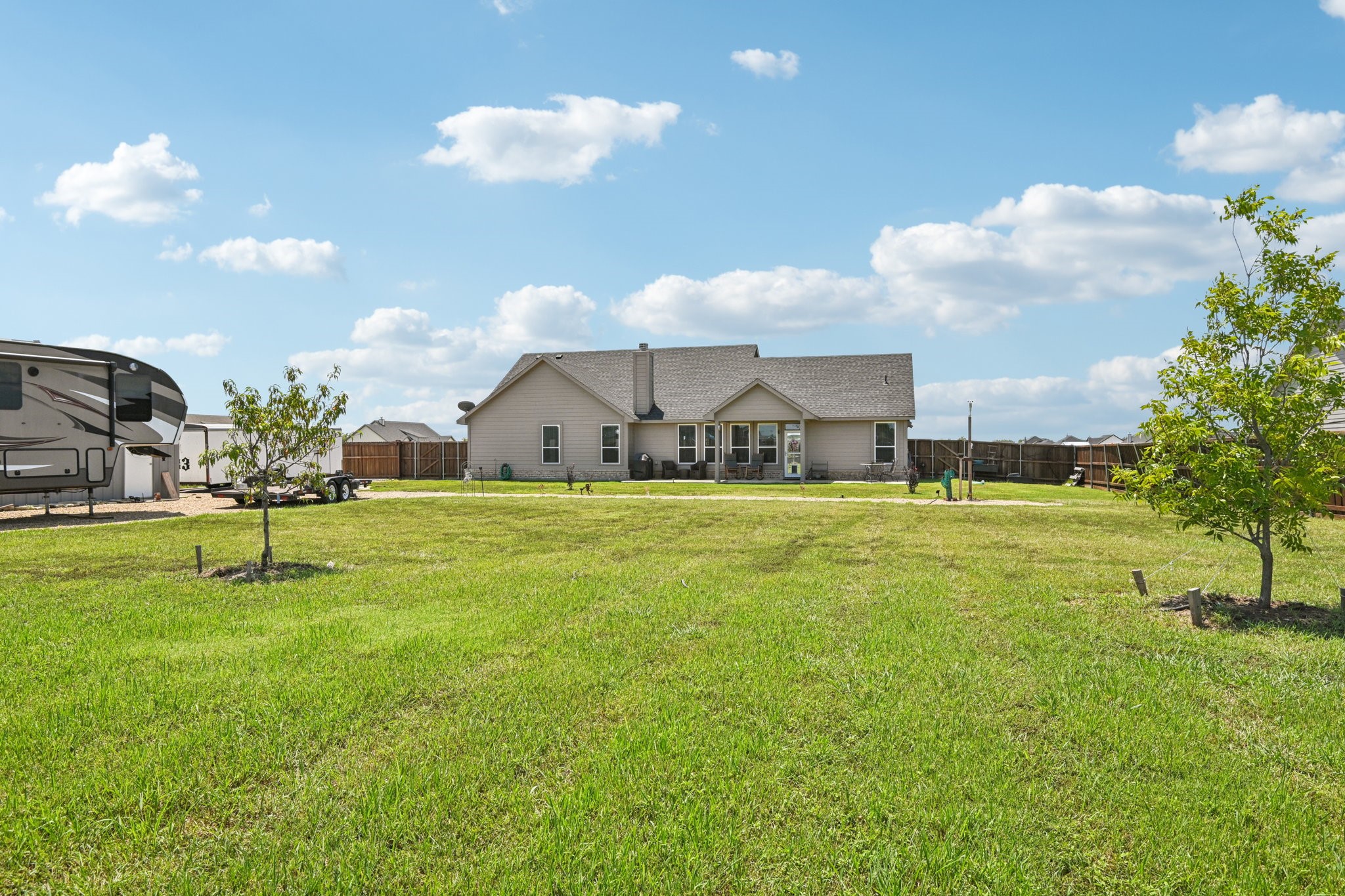 2505 Southern Oak Trail Oak Ridge TX 75161